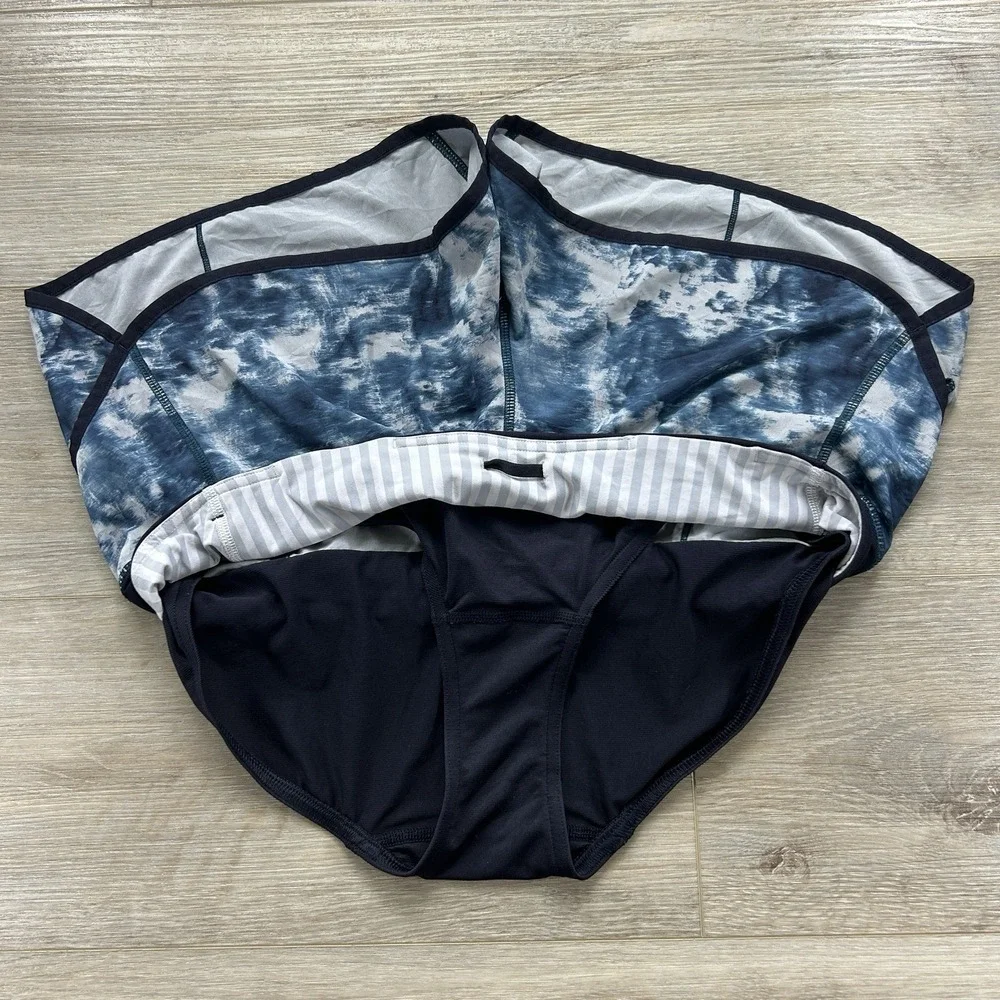 Lululemon Size 8 LR Speed Up 2.5